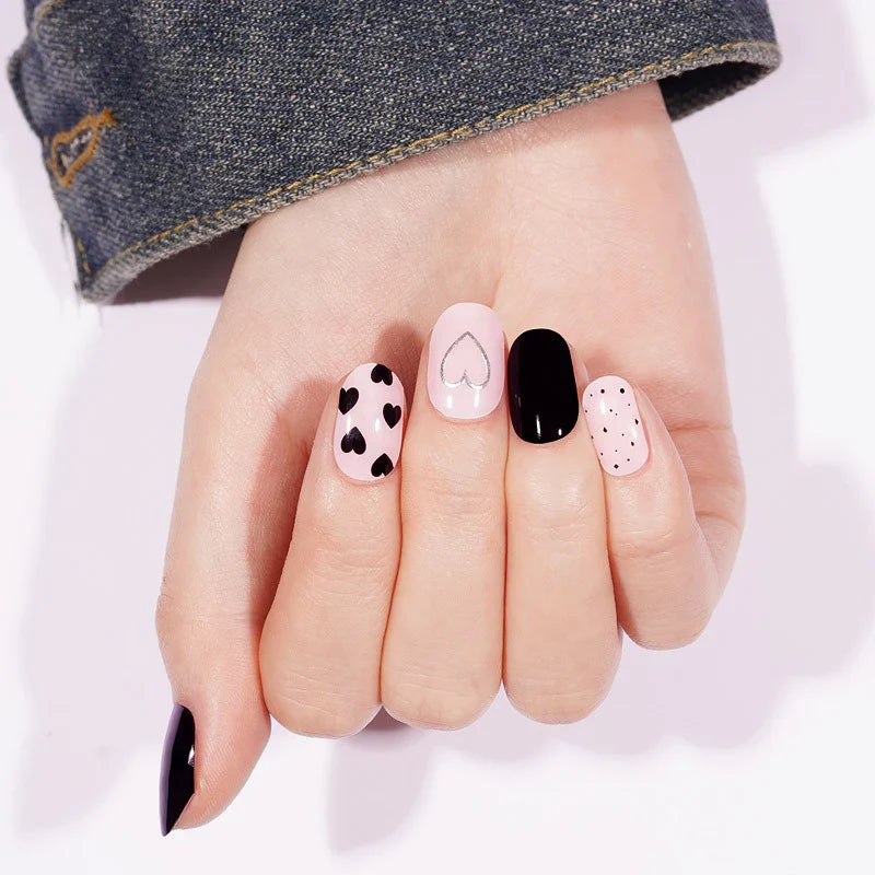 Black Pink Mood nail wraps in werking - trendy zwart roze design
