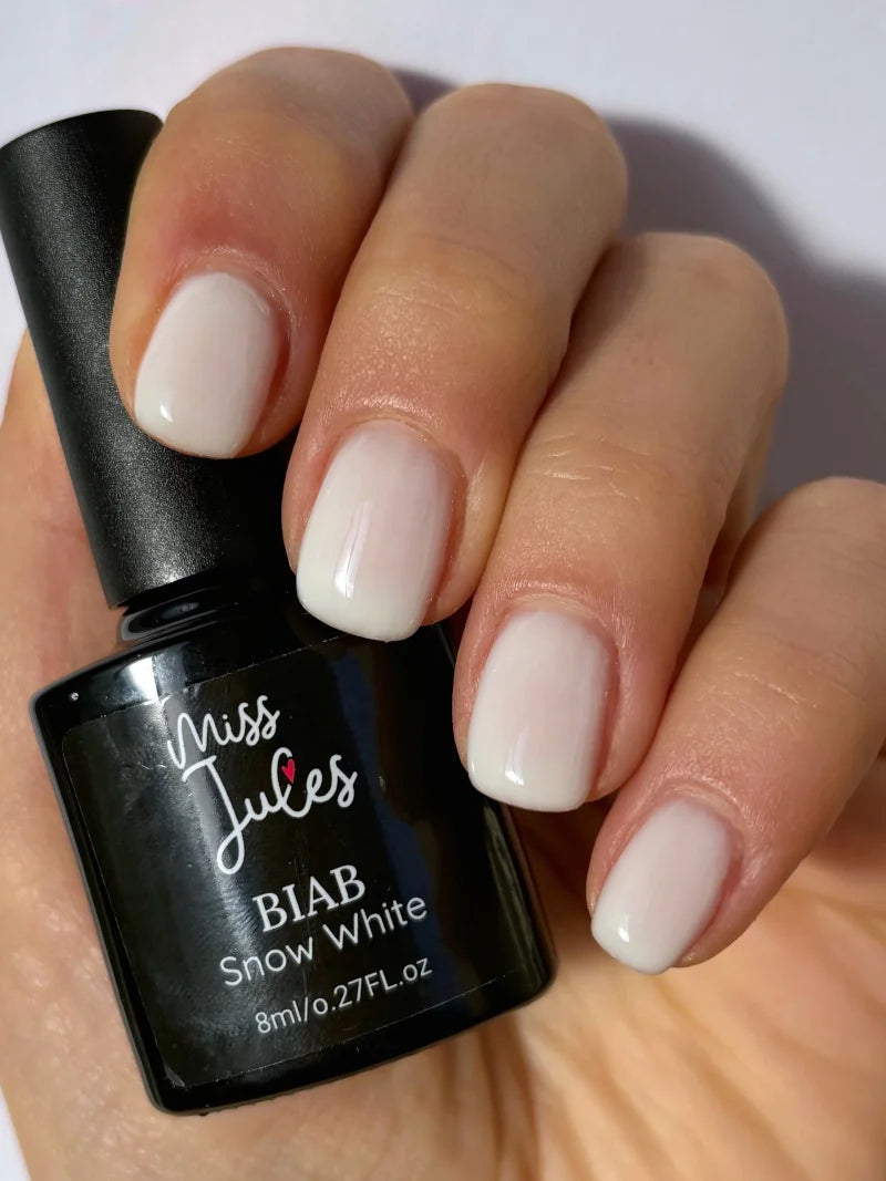 Miss Jules - BIAB Snow White