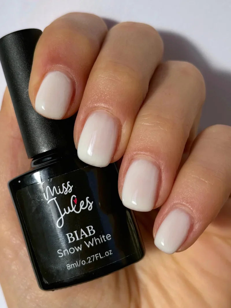 Miss Jules - BIAB Snow White