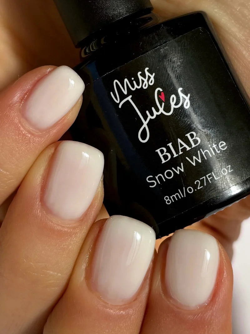 Miss Jules - BIAB Snow White