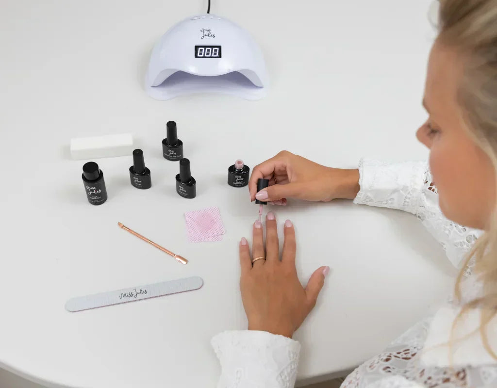 6 tips om je eigen nagels te doen