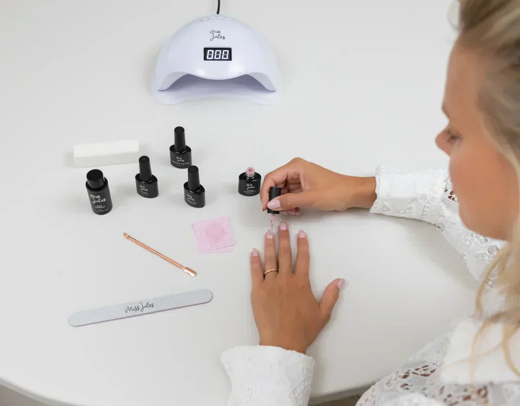 6 tips om je eigen nagels te doen