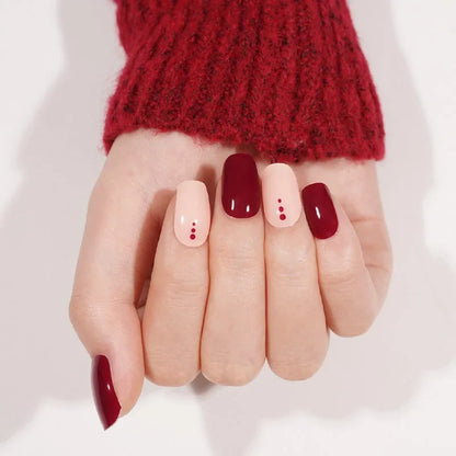 Burgundy Charm nail wraps sfeer - elegante verfijnde look