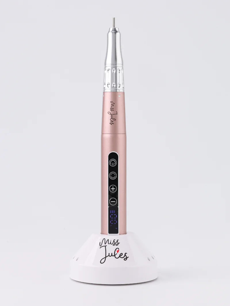 Miss Jules - Nagelfrees